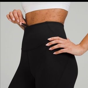 Lululemon base pace 23” legging size 4 worn once